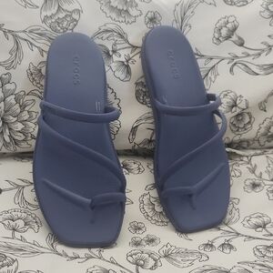 CROCS MIAMI Toe Loop Women's Strappy Navy / Sapphire Sandals